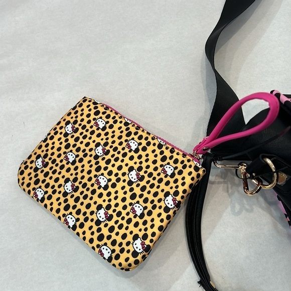 Brand New Hello Kitty bows & pink leopard three piece travel bag tote set rare - Picture 4 of 12
